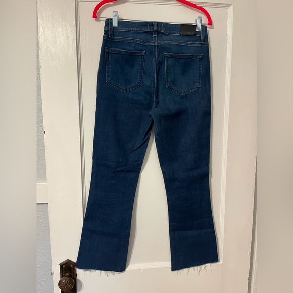 Paige Blue Demi Boot(cropped) Jeans, size 28 - Picture 2 of 3